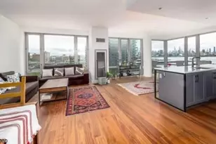 2 Shore Ln, Jersey City, NJ 07310 - Photo 13