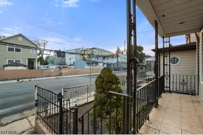 79 Irving St, Newark, NJ 07104 - Photo 5