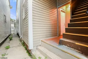 79 Irving St, Newark, NJ 07104 - Photo 27