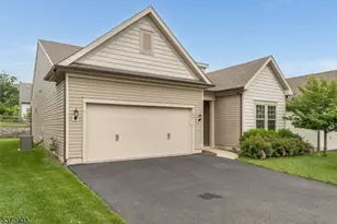 29 Bressler Rd, Raritan Township, NJ 08822 - Photo 23