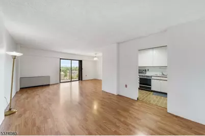 10 N Wood Ave #700, Linden, NJ 07036 - Photo 1