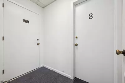 10 Shawnee Dr, Watchung, NJ 07069 - Photo 11