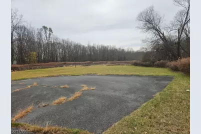 8 Pepperidge Road, Wantage, NJ 07461 - Photo 1