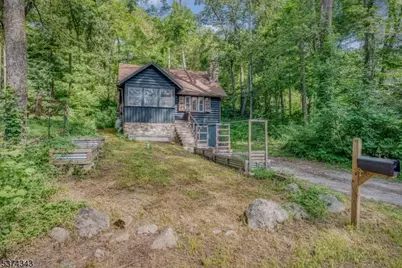 114 Pocantecs Rd, Vernon Twp., NJ 07422 - Photo 3