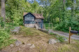 114 Pocantecs Rd, Vernon Twp., NJ 07422 - Photo 3