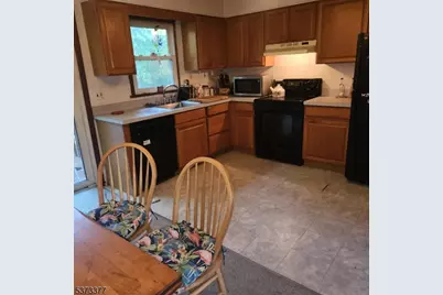 28 Lakeside Dr NW, Vernon, NJ 07461 - Photo 9