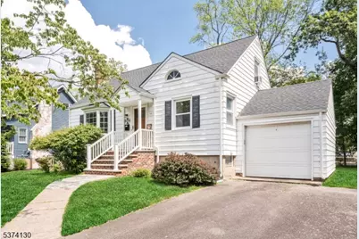 44 Hillcrest Dr, Wayne, NJ 07470 - Photo 1