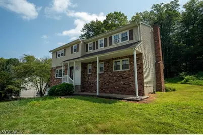 16 Hemlock Dr, Vernon, NJ 07461 - Photo 1