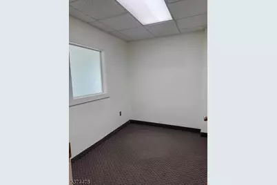 481 Memorial Pkwy, Phillipsburg, NJ 08865 - Photo 17