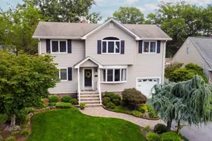 10 Sunset Dr, Clark Township, NJ 07066 - Photo 1