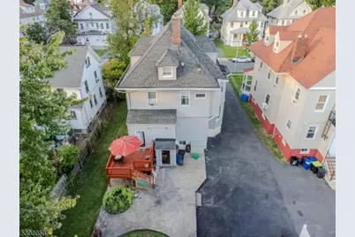 95 Beech St, East Orange, NJ 07018 - Photo 35