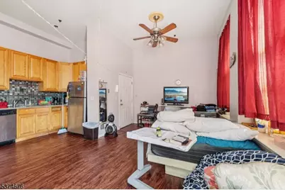 18 Market Street #301, Paterson, NJ 07501 - Photo 3