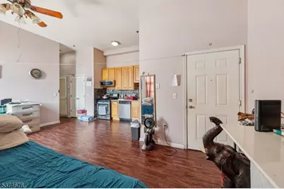 18 Market Street #301, Paterson, NJ 07501 - Photo 5