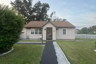 415 Jansen Ave, Woodbridge Township, NJ 07001 - Photo 1