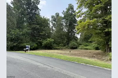 15 Bernard Dr, Andover Township, NJ 07860 - Photo 3