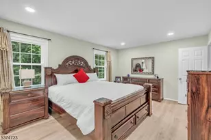 28 Hawthorn Dr, Edison Twp., NJ 08820 - Photo 33