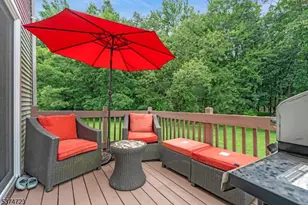 28 Hawthorn Dr, Edison Twp., NJ 08820 - Photo 41