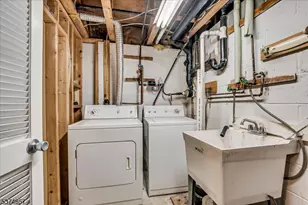 6 Tulip Ct, Edison Twp., NJ 08820 - Photo 35