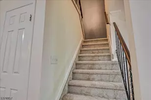 6 Tulip Ct, Edison Twp., NJ 08820 - Photo 23