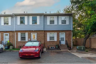 675 U18 R Garden St #18, Elizabeth, NJ 07202 - Photo 1