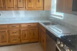 24 Hill Ct, Pompton Lakes, NJ 07442 - Photo 9