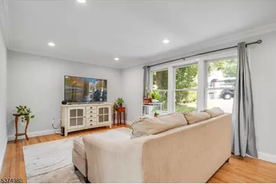 13 Ridge Pl, Ringwood, NJ 07456 - Photo 1