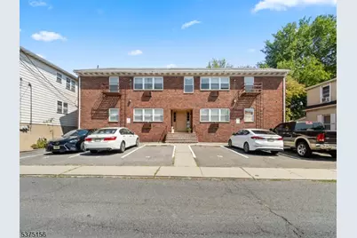 239 Crescent Ln, Cliffside Park, NJ 07010 - Photo 17