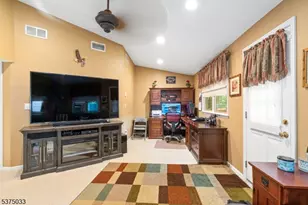 8 Ellen Dr, Rockaway Township, NJ 07866 - Photo 5