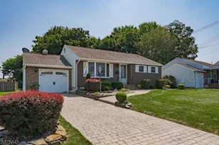 137 Center Rd, Phillipsburg, NJ 08865 - Photo 1