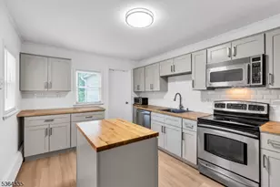 40 Kingsland Rd, West Milford, NJ 07421 - Photo 9