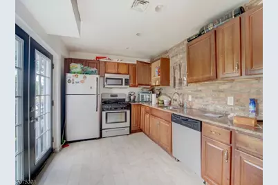 725 N Wood Ave, Linden, NJ 07036 - Photo 19