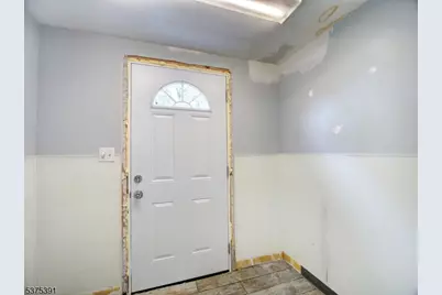 725 N Wood Ave, Linden, NJ 07036 - Photo 9