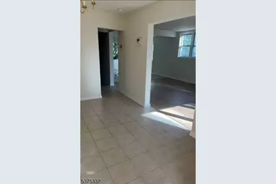 134 Tingley Ln, Edison, NJ 08820 - Photo 7