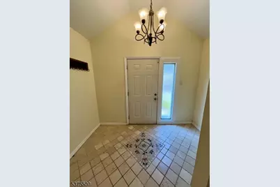 1265 Shetland Dr, Union Township, NJ 07083 - Photo 3