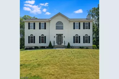 11 Macintosh Dr, Andover Township, NJ 07848 - Photo 1