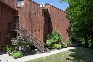 2 Falkenstein Dr Unit, Vernon, NJ 07462 - Photo 1