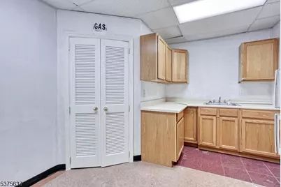 24 Lakeside Ave, Pompton Lakes, NJ 07442 - Photo 13