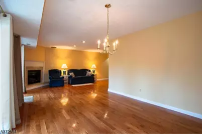 30 Woods Edge Dr, Roxbury Township, NJ 07876 - Photo 9
