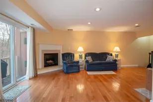 30 Woods Edge Dr, Roxbury Township, NJ 07876 - Photo 7