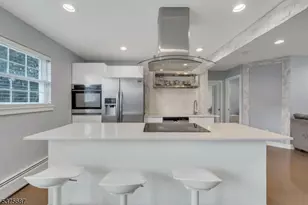 1309B Valley Rd, Wayne, NJ 07470 - Photo 3