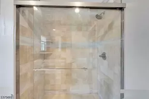 1309B Valley Rd, Wayne, NJ 07470 - Photo 11