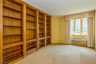 10 Smith Manor Blvd, West Orange Township, NJ 07052 - Photo 17