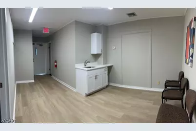 2253 South Ave, Scotch Plains Township, NJ 07076 - Photo 11