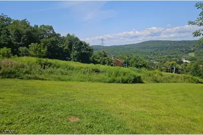 1 Davos Dr #1, Vernon, NJ 07462 - Photo 1