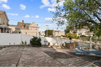 274 W Broadway, Paterson, NJ 07522 - Photo 25