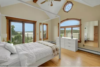 656 Lakeside Ave, Hopatcong, NJ 07821 - Photo 31