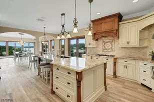 656 Lakeside Ave, Hopatcong, NJ 07821 - Photo 9