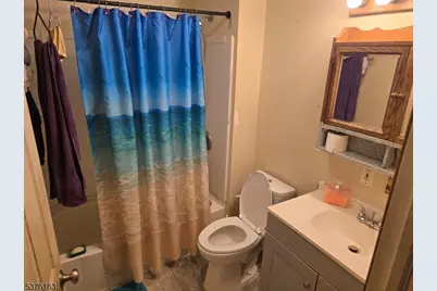 21 Railroad Ave, Phillipsburg, NJ 08865 - Photo 15