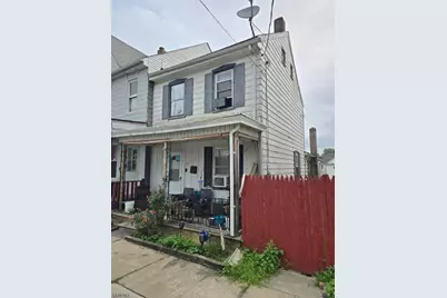 21 Railroad Ave, Phillipsburg, NJ 08865 - Photo 1