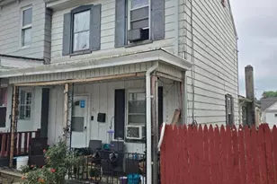 21 Railroad Ave, Phillipsburg, NJ 08865 - Photo 1